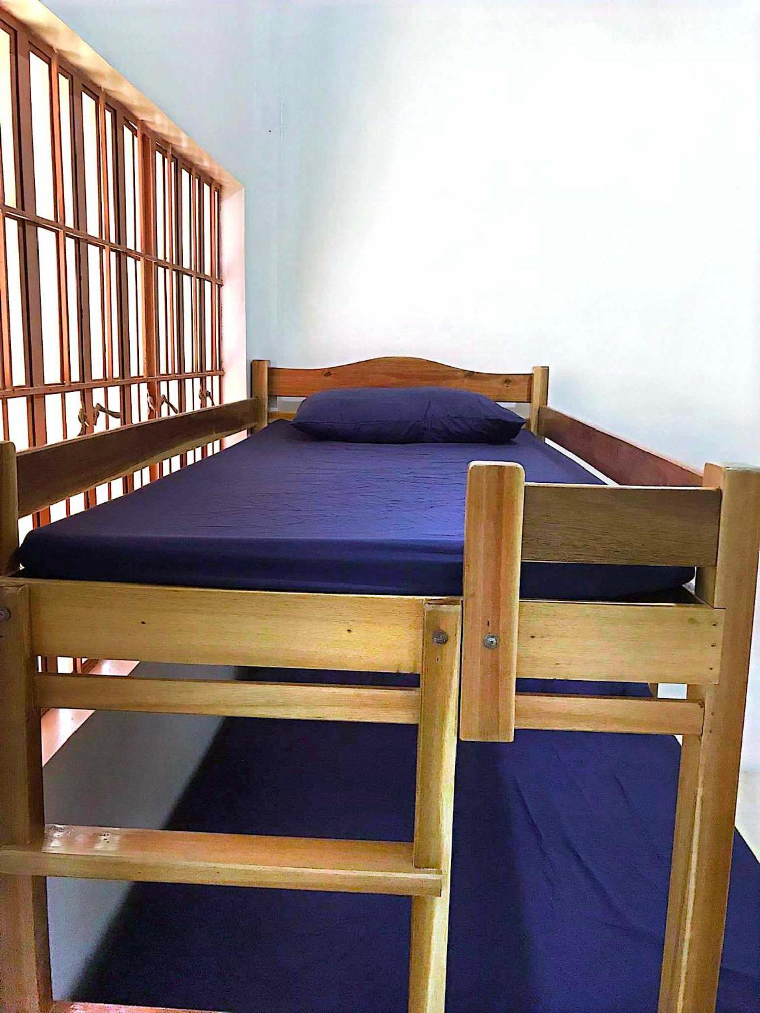 Appartement Estrelle Orange House - Backpackers Hub à Puerto Princesa Extérieur photo