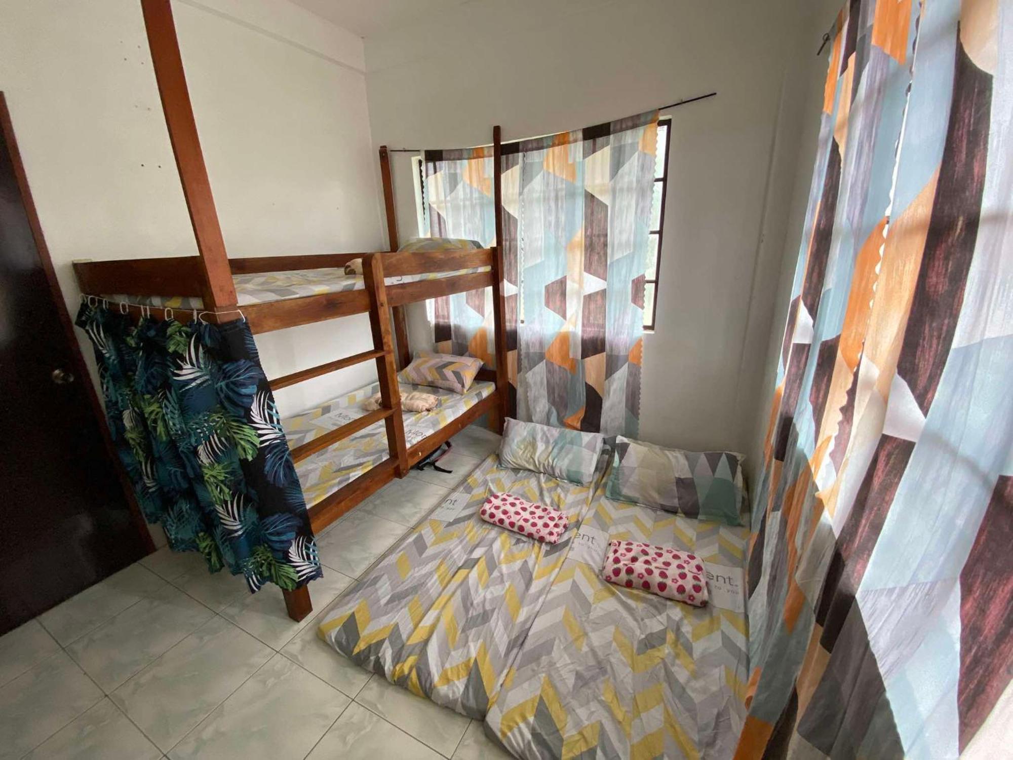 Appartement Estrelle Orange House - Backpackers Hub à Puerto Princesa Extérieur photo