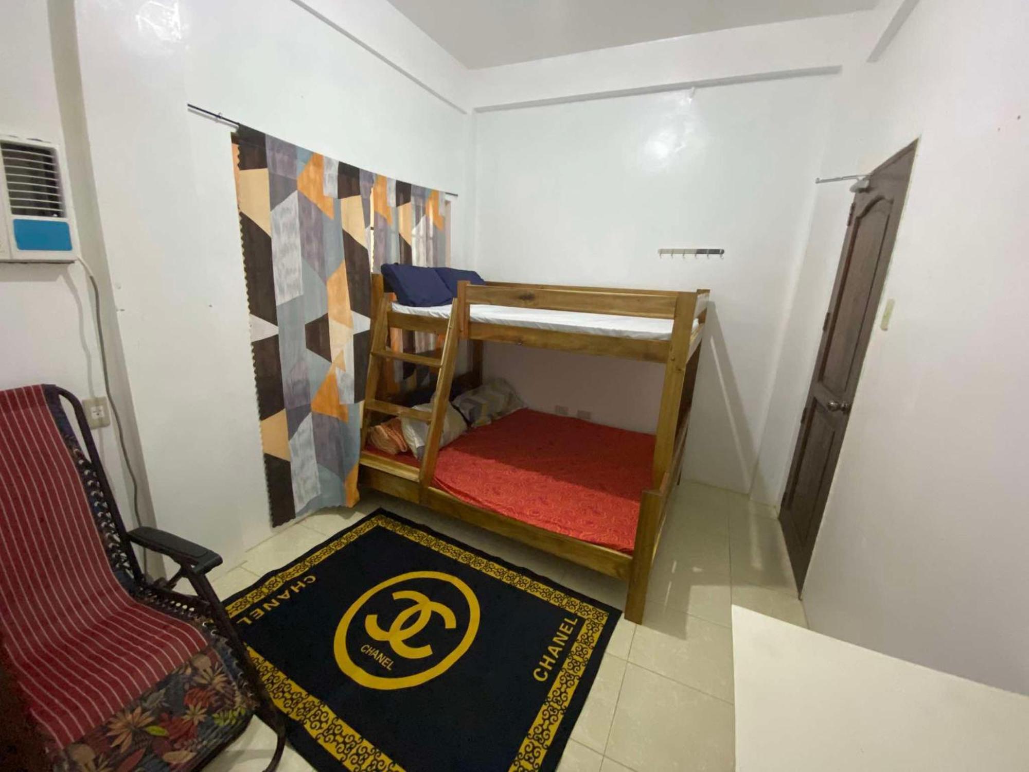Appartement Estrelle Orange House - Backpackers Hub à Puerto Princesa Extérieur photo