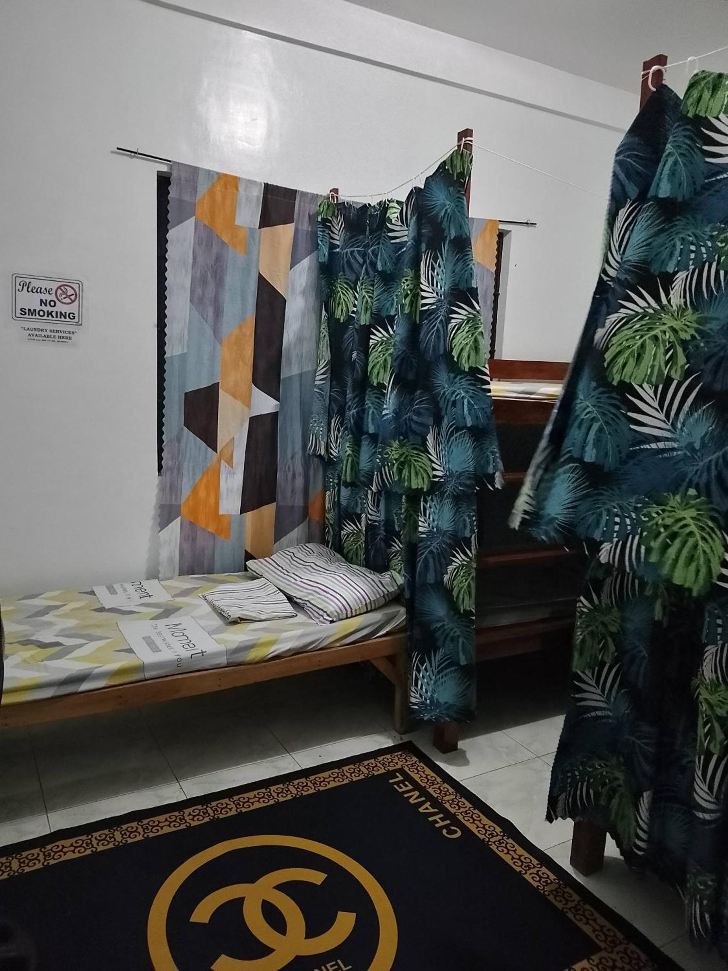 Appartement Estrelle Orange House - Backpackers Hub à Puerto Princesa Extérieur photo